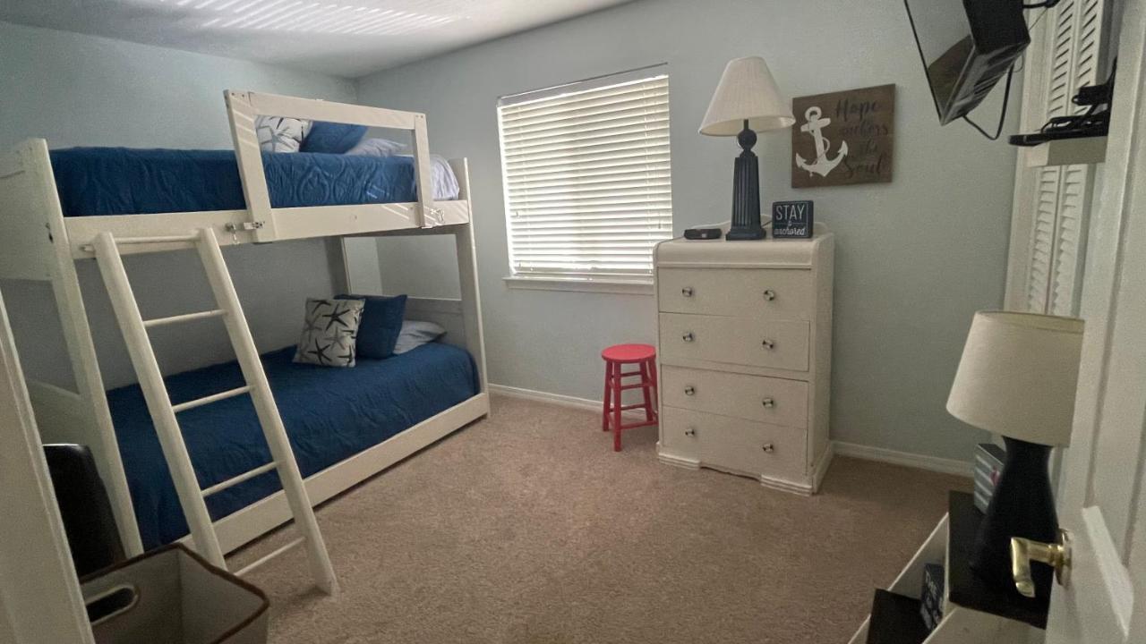 Sunny Daze: Beachside Family Resort Panama City Beach Exterior photo